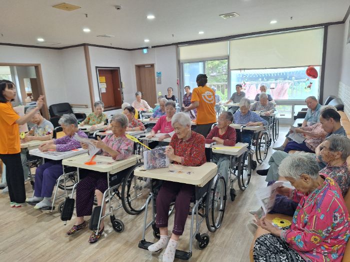 모기를 잡아요.jpg
